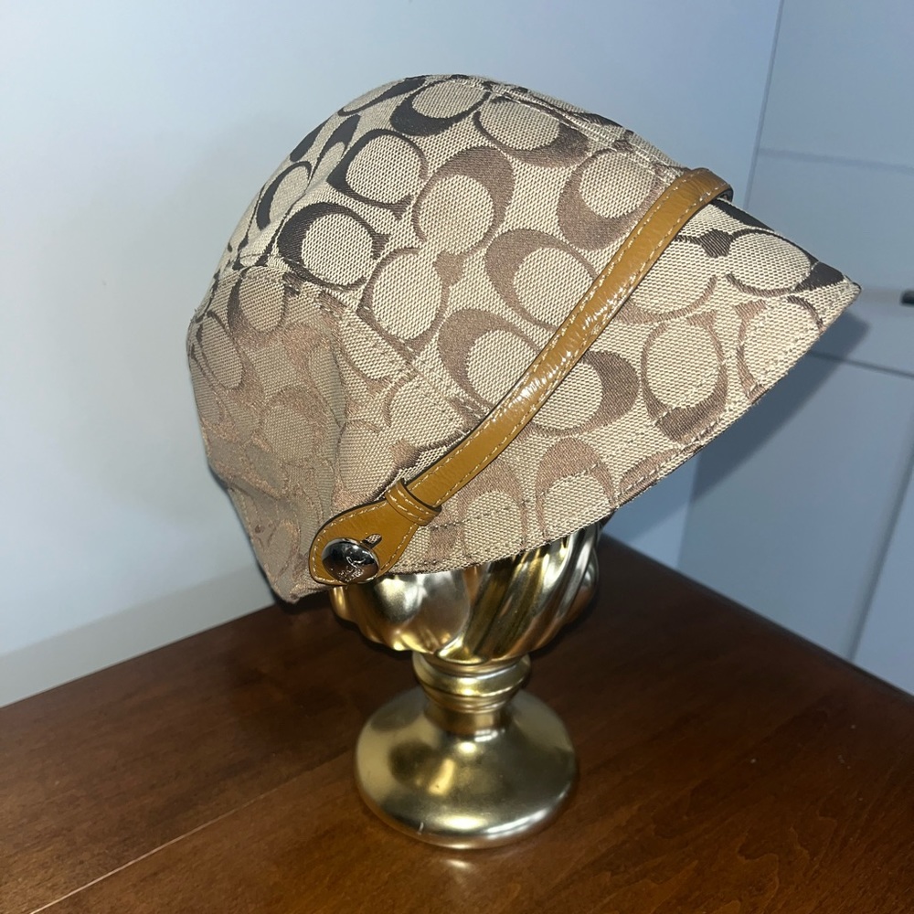 NWOT Coach Signature Logo Hat